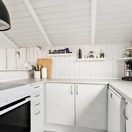 Sj279-bjert-oluf-ravns-vej-29 Binderup Strand